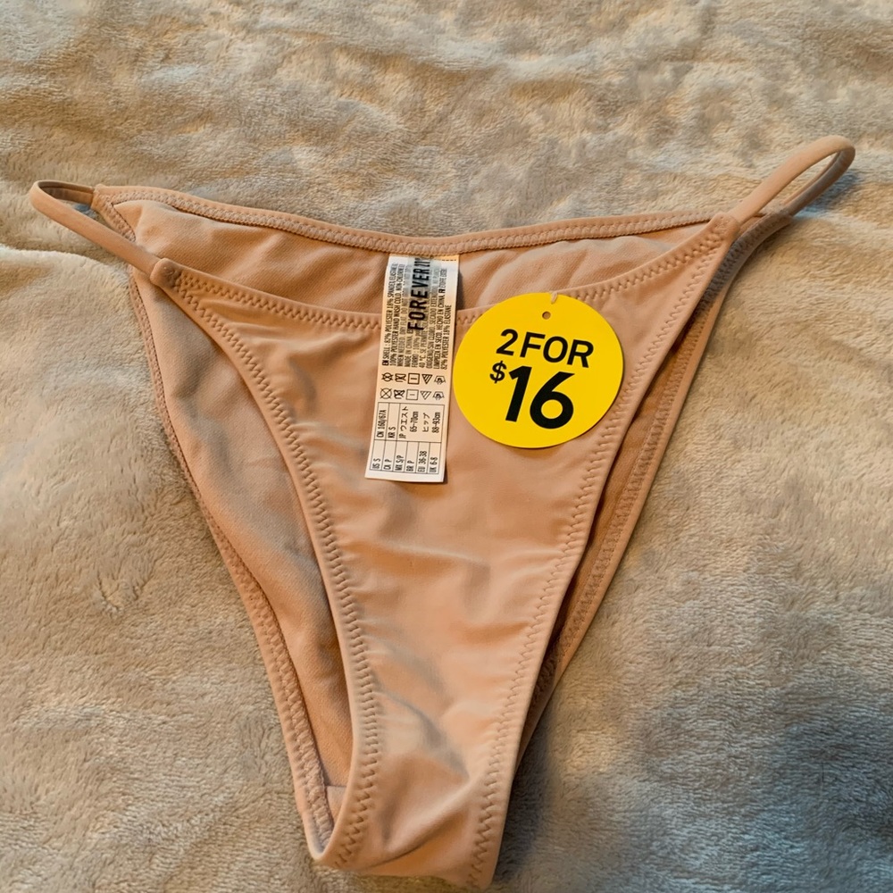 NWT beige bikini bottom, forever 21!